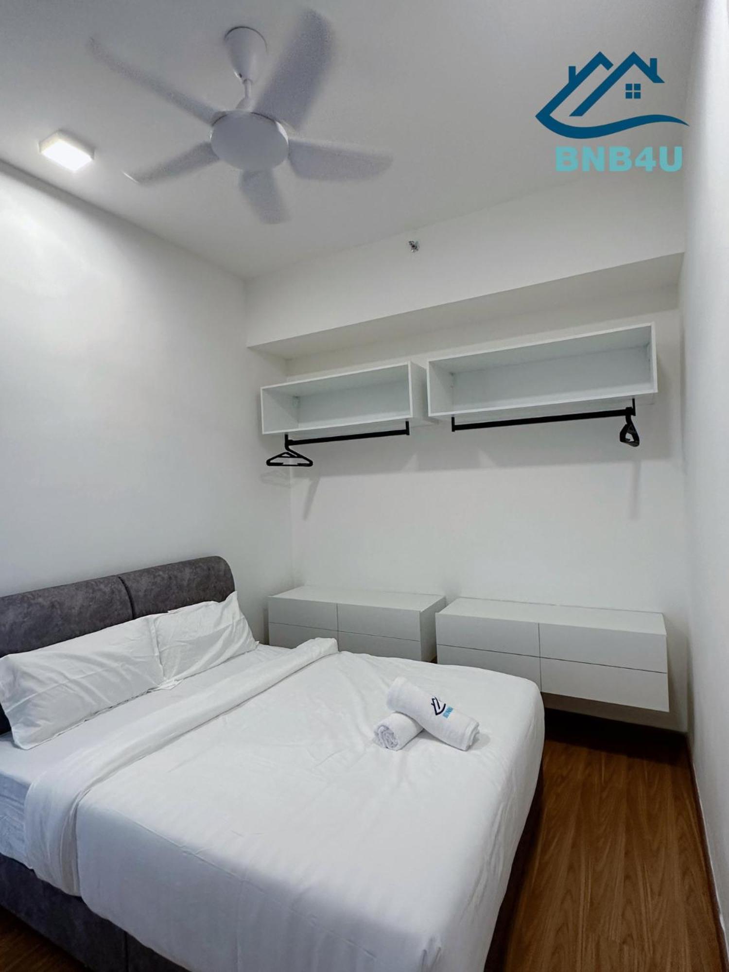 Beacon 2Br Infinity Pool - By Bnb4U George Town Eksteriør billede