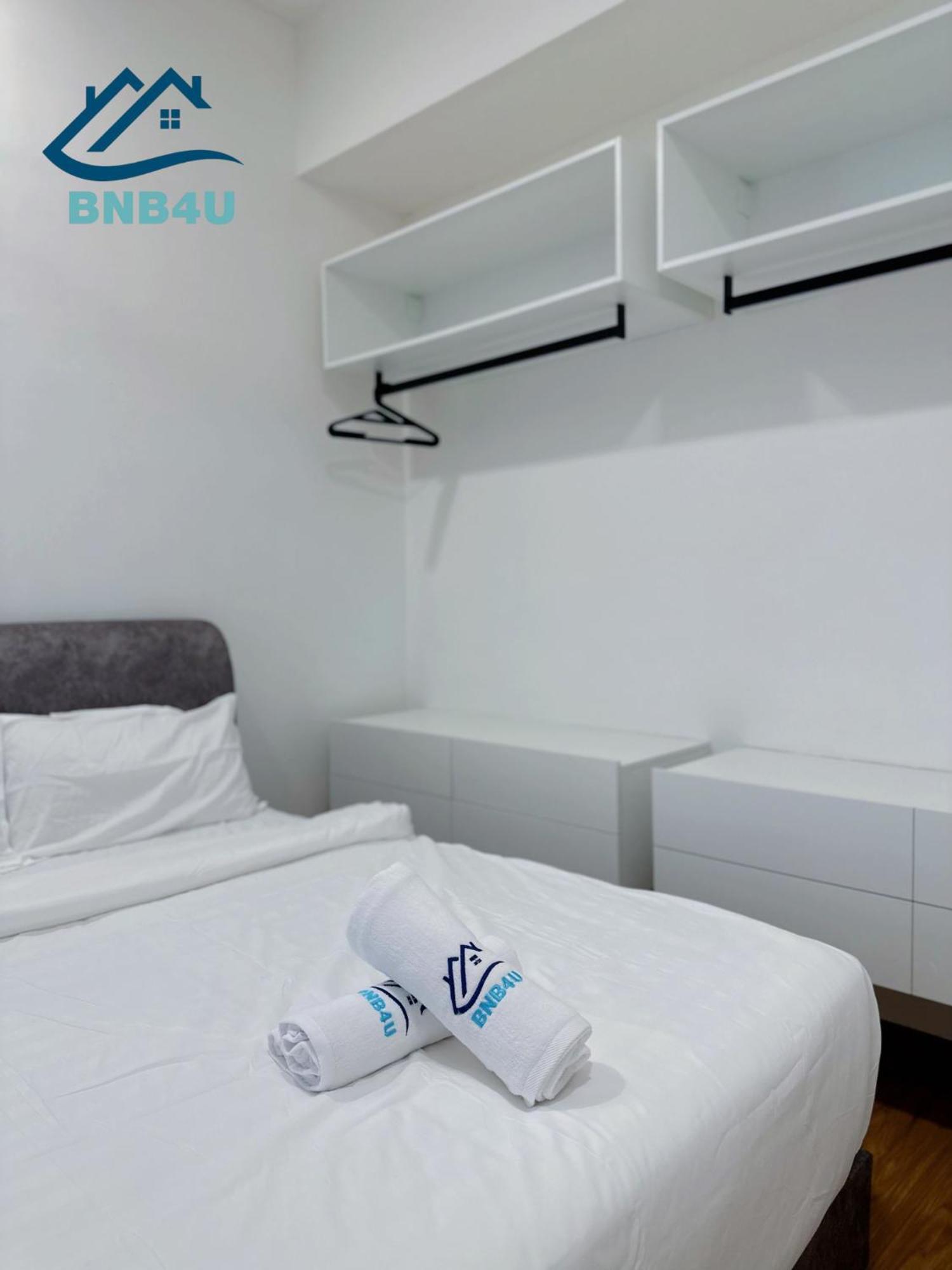 Beacon 2Br Infinity Pool - By Bnb4U George Town Eksteriør billede