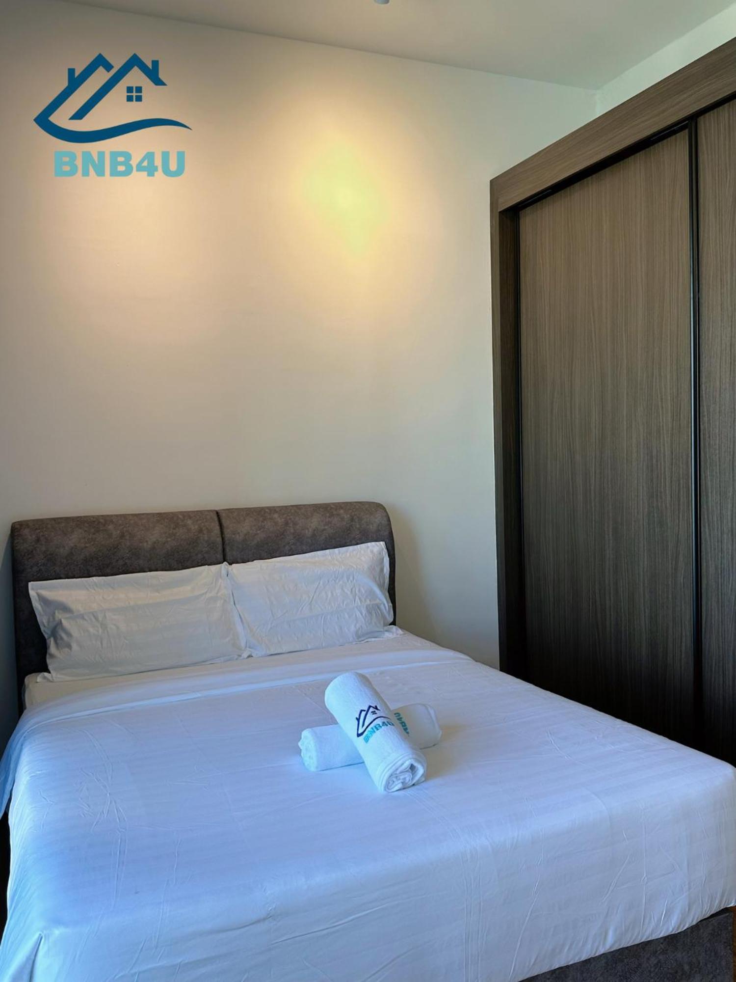 Beacon 2Br Infinity Pool - By Bnb4U George Town Eksteriør billede