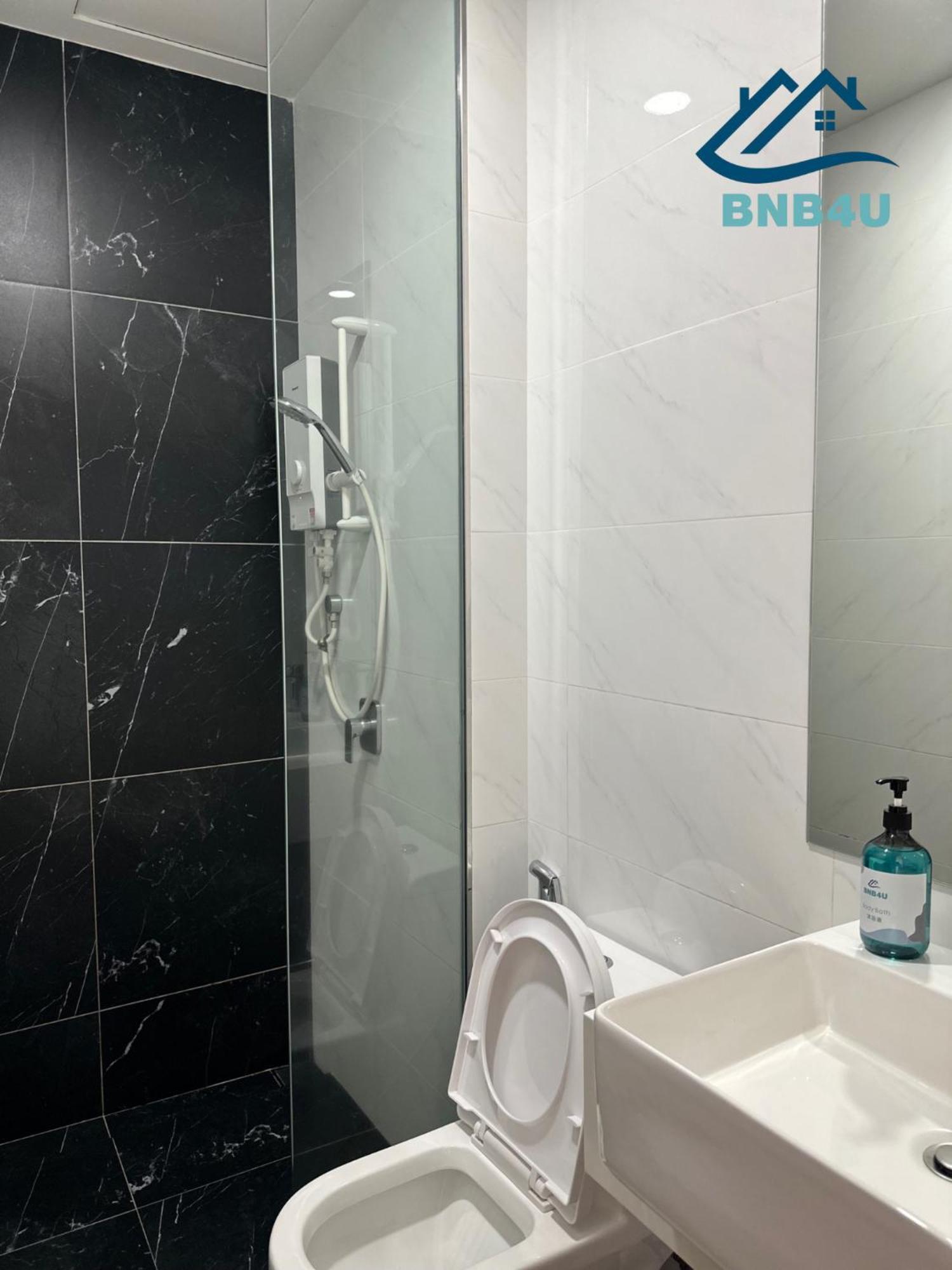 Beacon 2Br Infinity Pool - By Bnb4U George Town Eksteriør billede