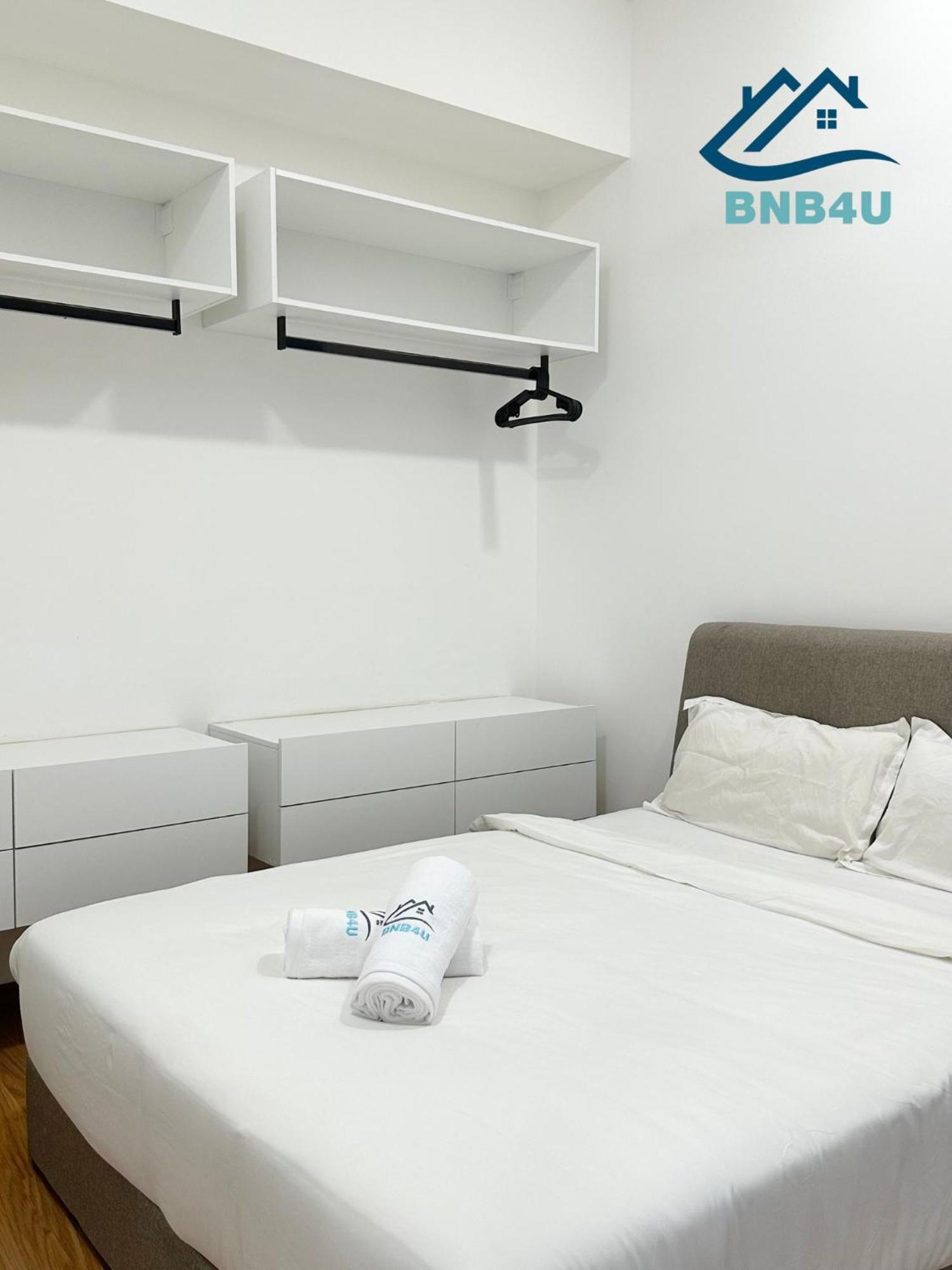 Beacon 2Br Infinity Pool - By Bnb4U George Town Eksteriør billede