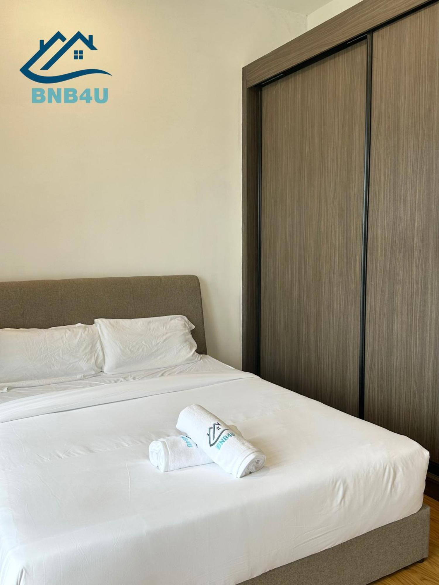 Beacon 2Br Infinity Pool - By Bnb4U George Town Eksteriør billede