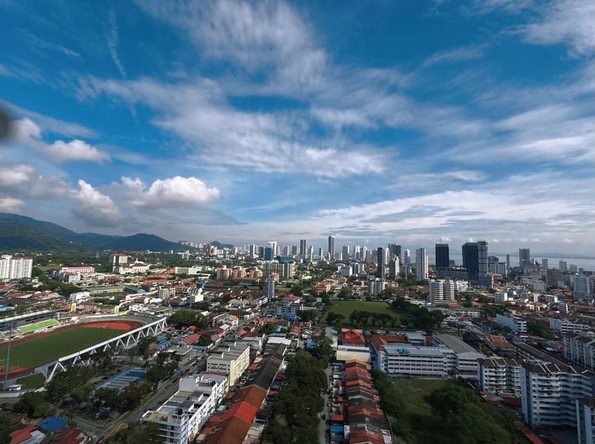 Beacon 2Br Infinity Pool - By Bnb4U George Town Eksteriør billede